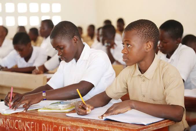RENTREE DES CLASSES — 2